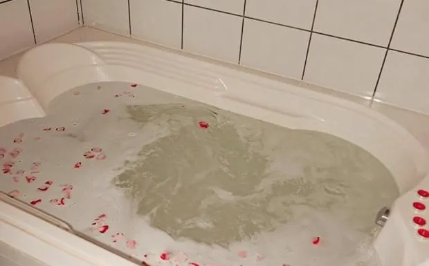 Hot Tub in Chalés Pousada Malacara