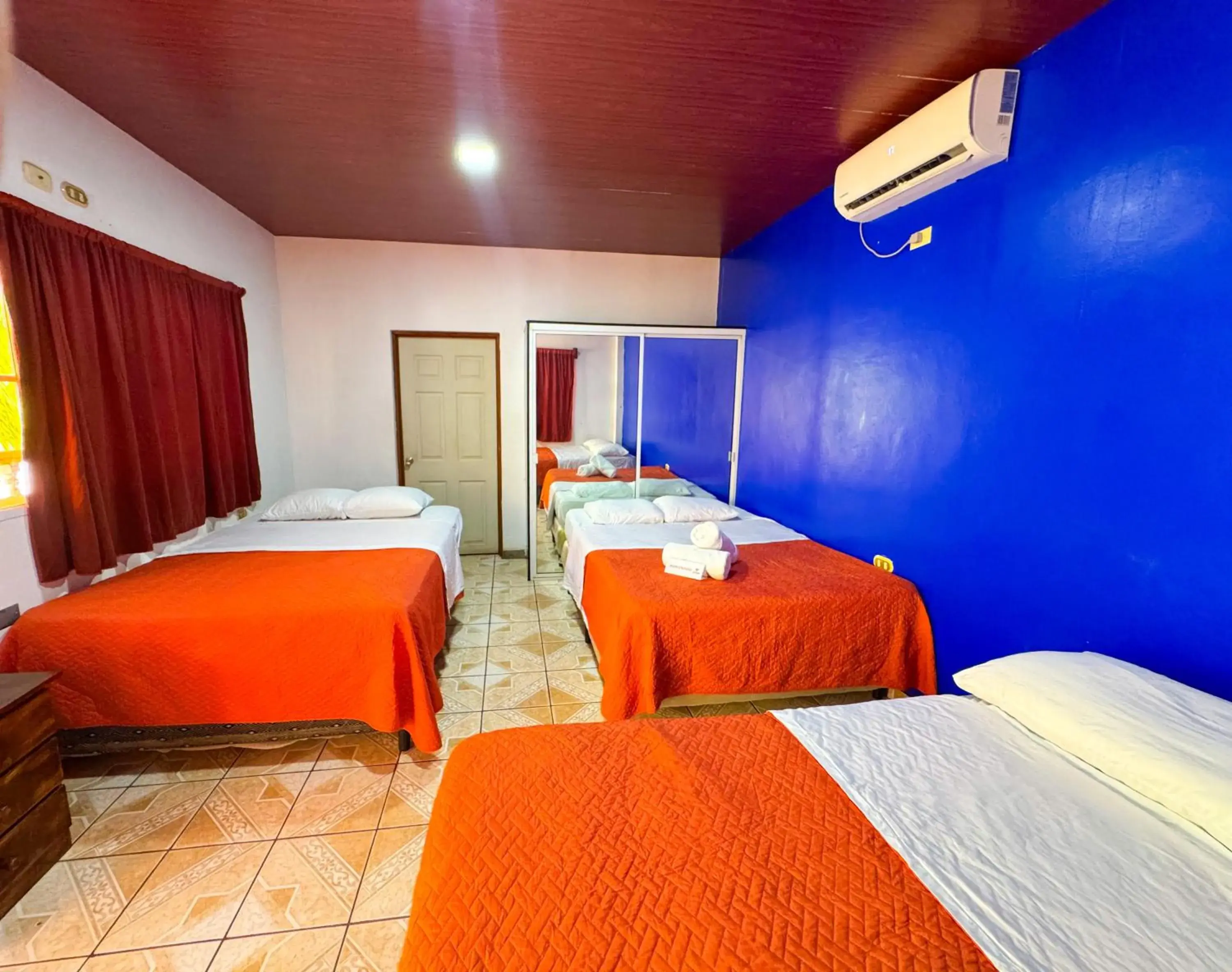 Standard Family Room in Hotel y Restaurante Punta Diamantes Standard Family Room in Hotel y Restaurante Punta Diamantes