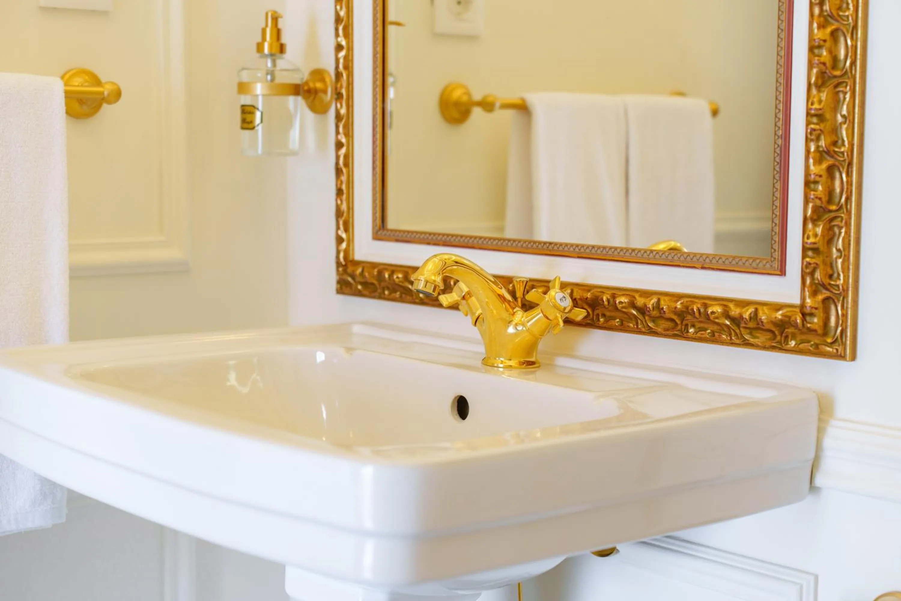 Bathroom in Boutique Hotel Teatro