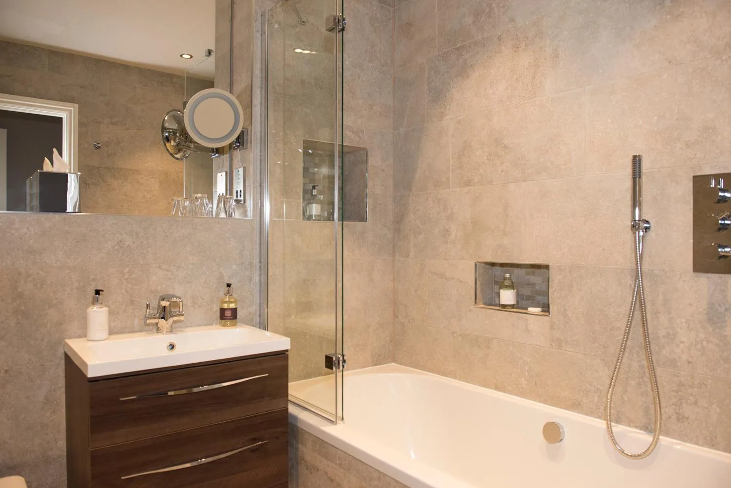 Bathroom in Roundthorn Country House & Luxury Apartments