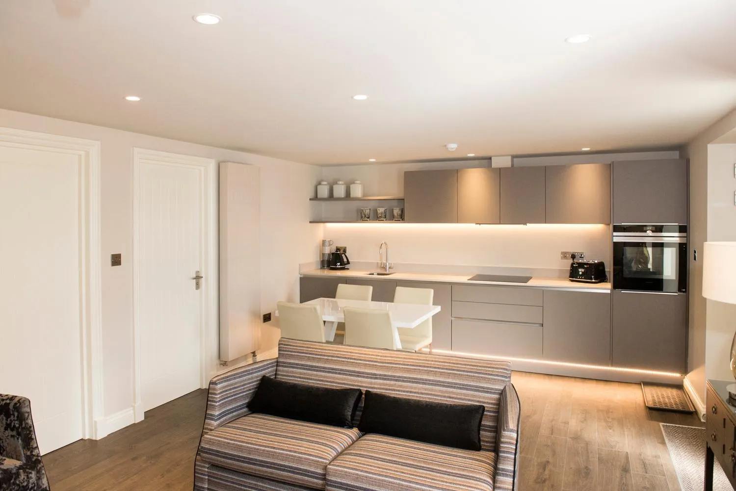 Kitchen or kitchenette in Roundthorn Country House & Luxury Apartments