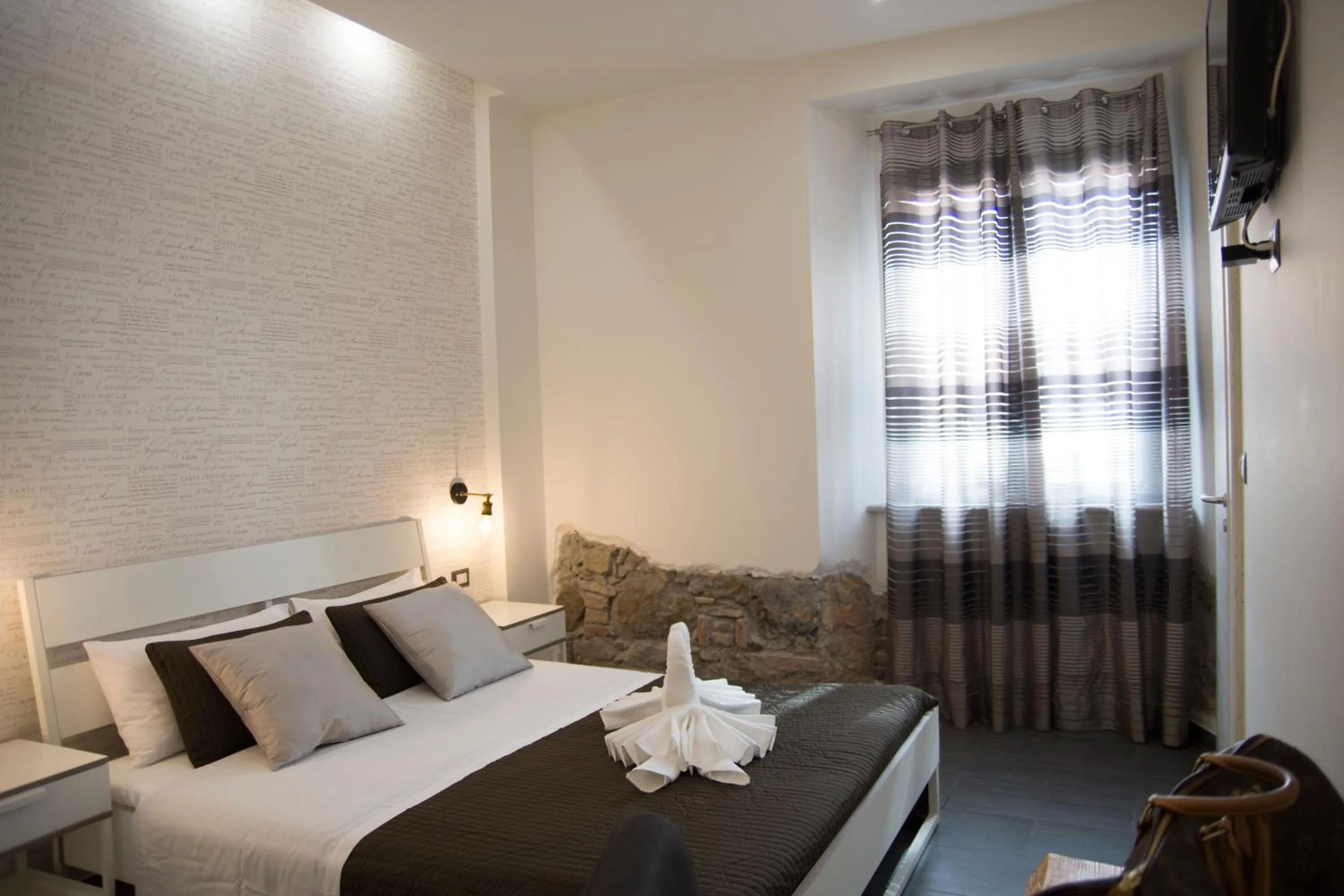 View (from property/room), Bed in Passi di Mare Rooms