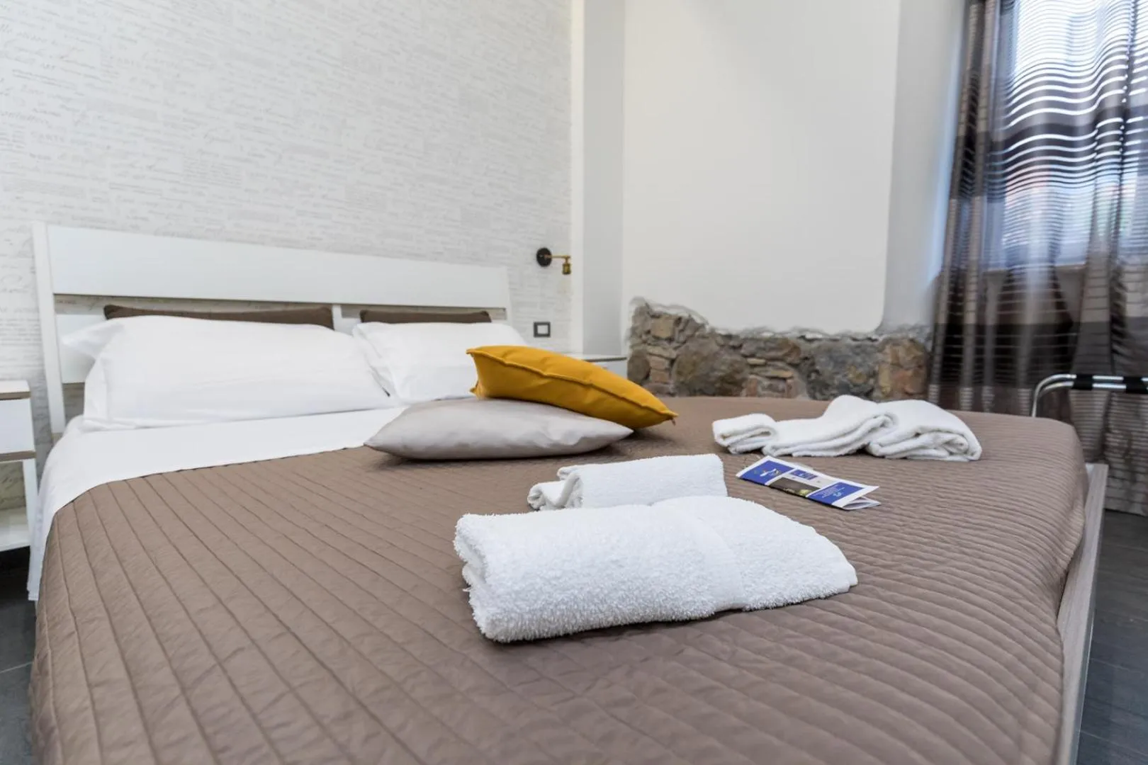 Photo of the whole room, Bed in Passi di Mare Rooms