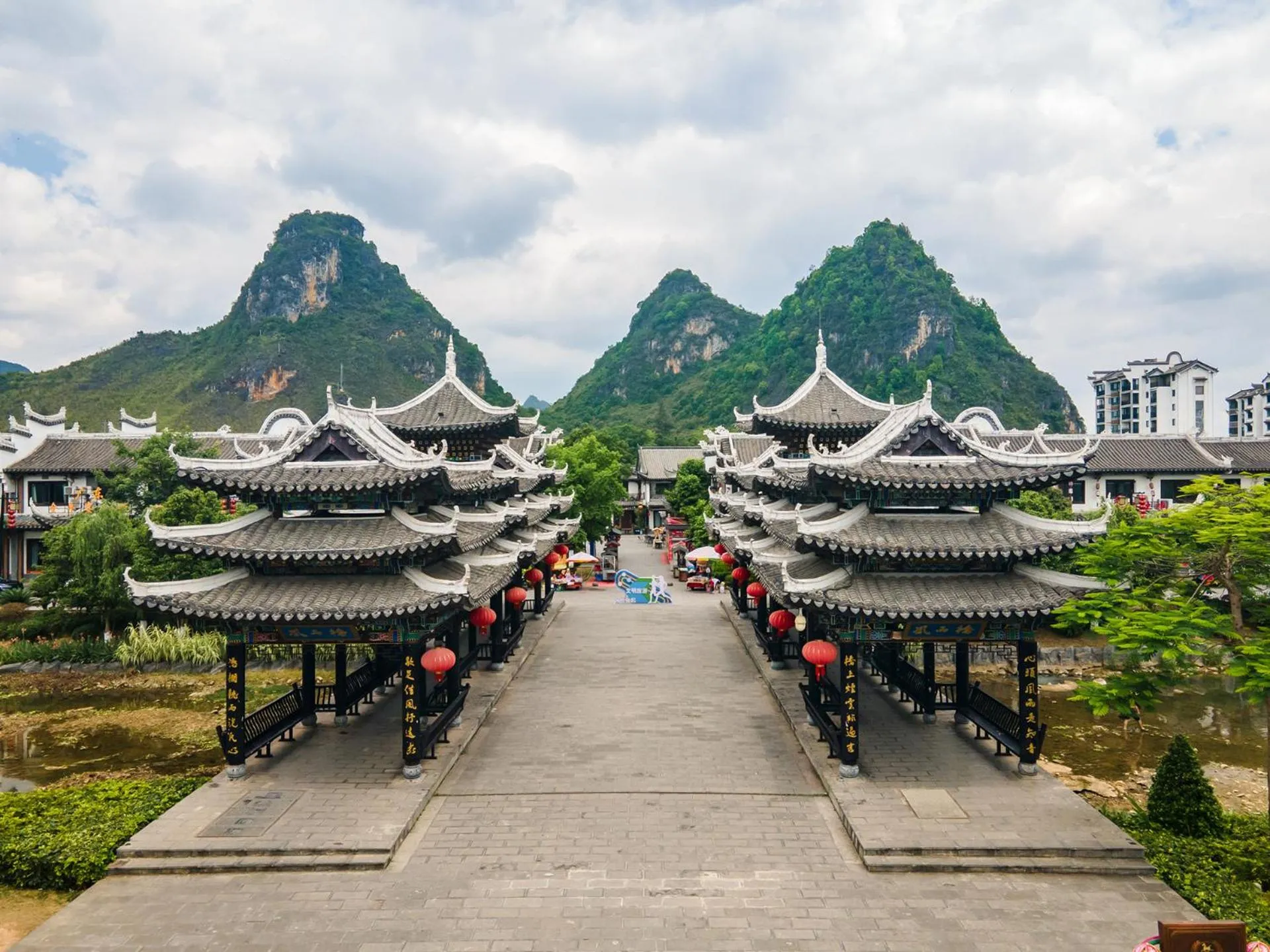 Nearby landmark in Eharm Hotel Baise Jingxi Jinxiu Ancient Town