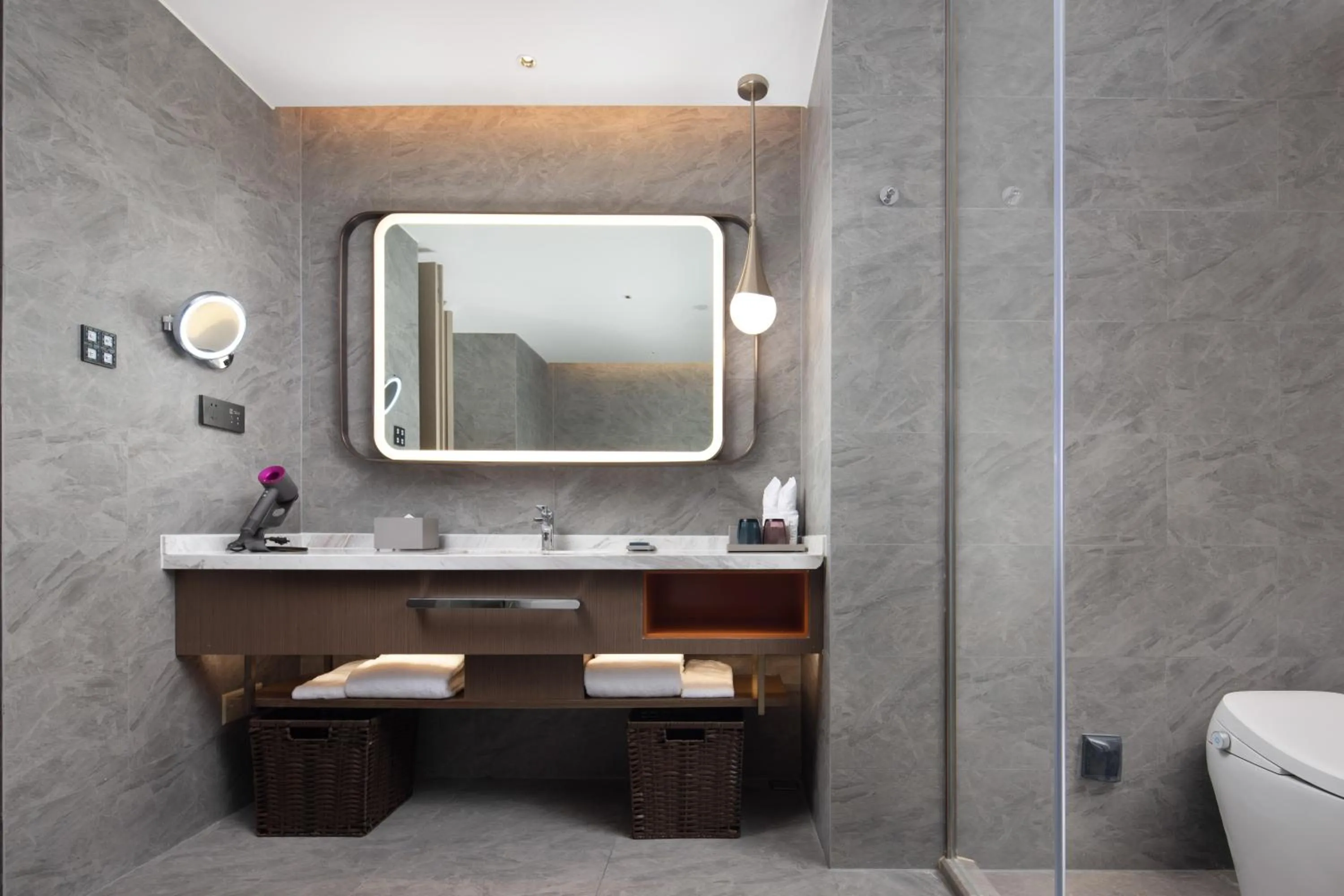 Bathroom in Home2 Suite by Hilton Hangzhou Qianjiang New Town