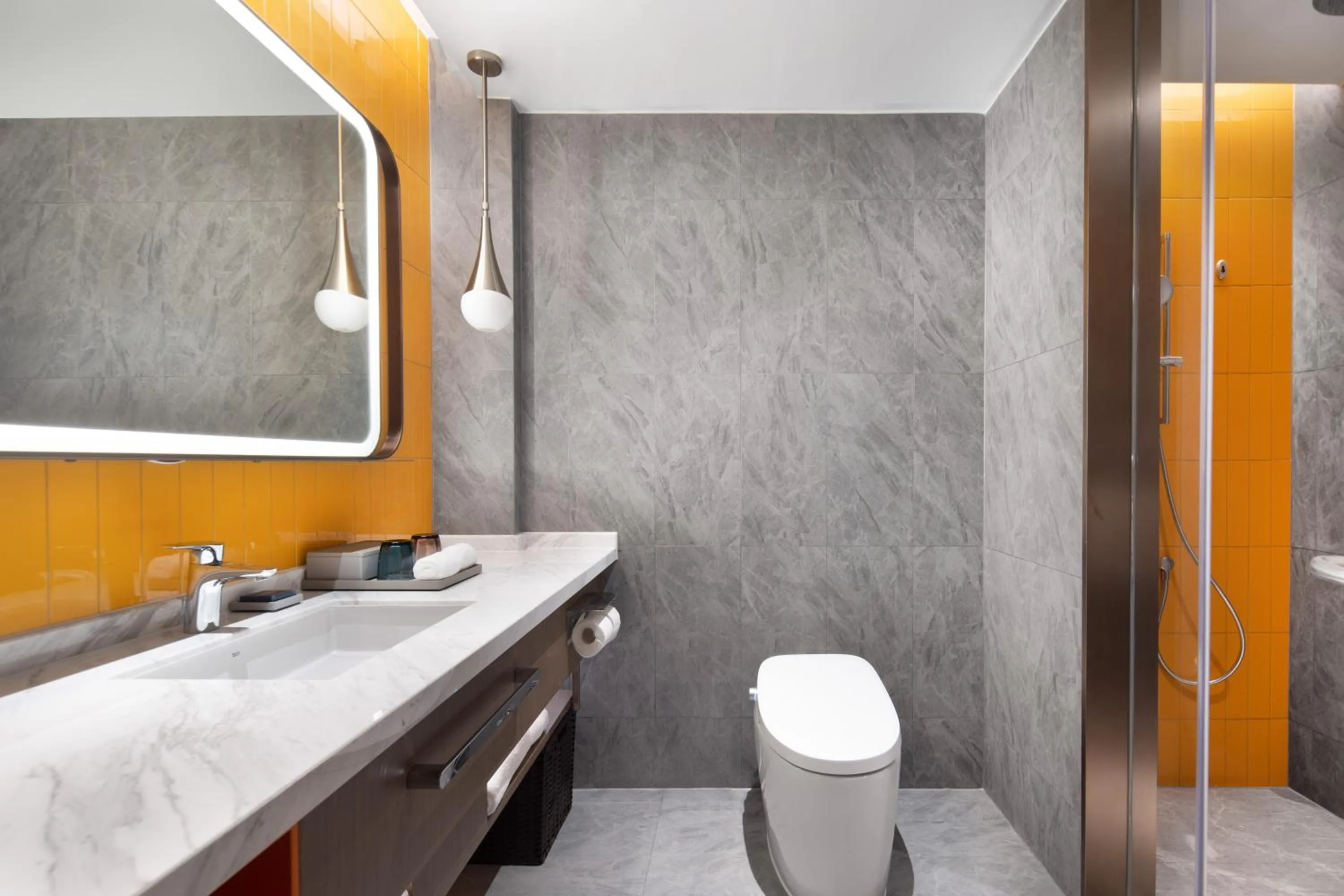 Toilet in Home2 Suite by Hilton Hangzhou Qianjiang New Town