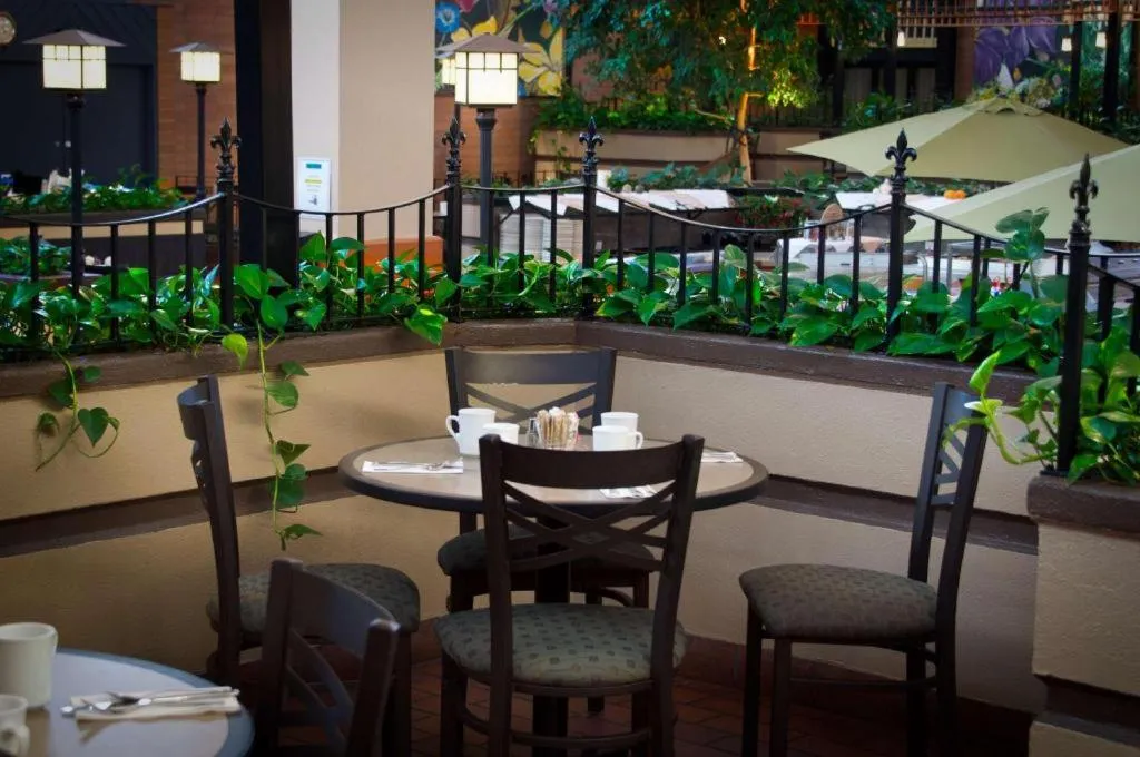 The Glenmore Inn & Convention Centre