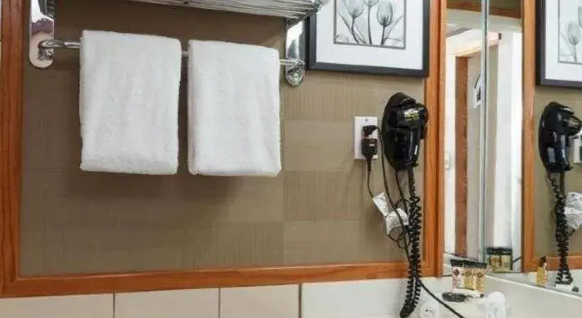 The Glenmore Inn & Convention Centre The Glenmore Inn & Convention Centre