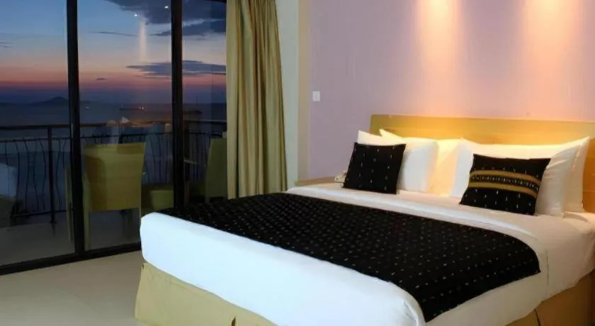 Bed in Laprima Hotel