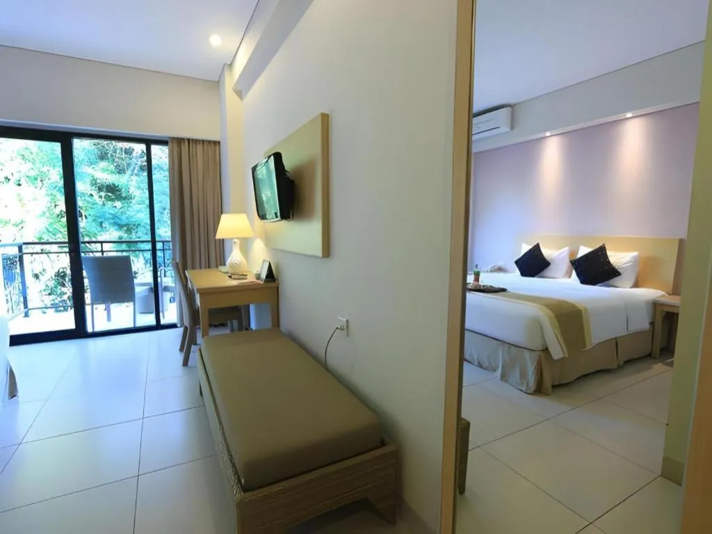 Bed in Laprima Hotel