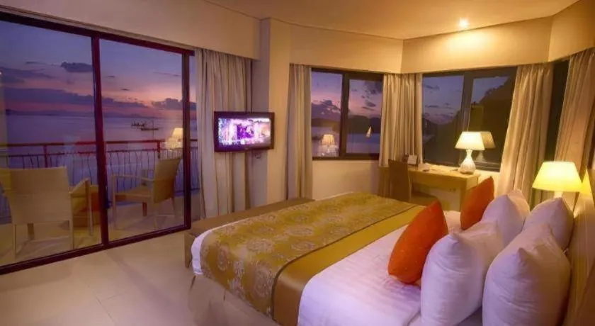 Bed in Laprima Hotel