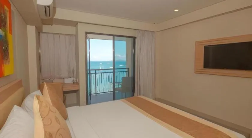 Bed in Laprima Hotel