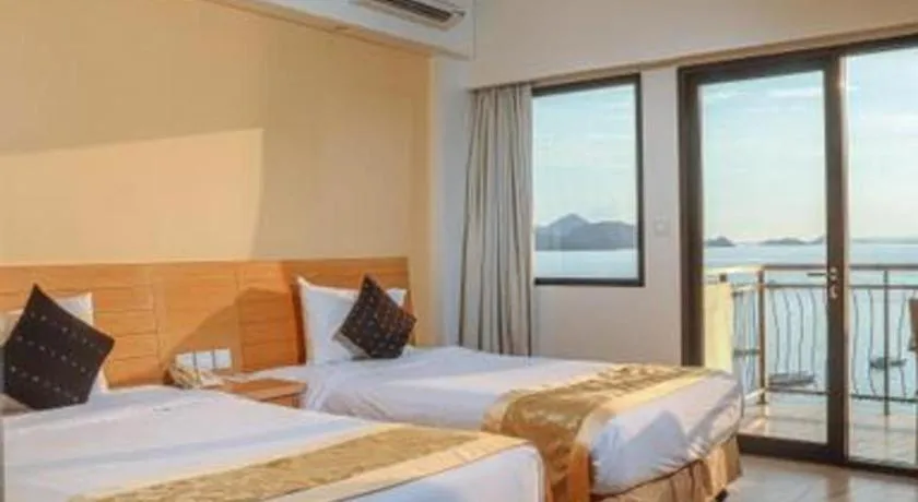 Bed in Laprima Hotel