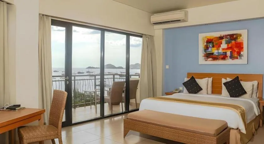 Bed in Laprima Hotel