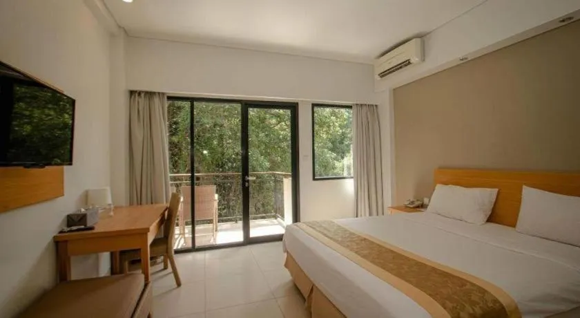 Bed in Laprima Hotel