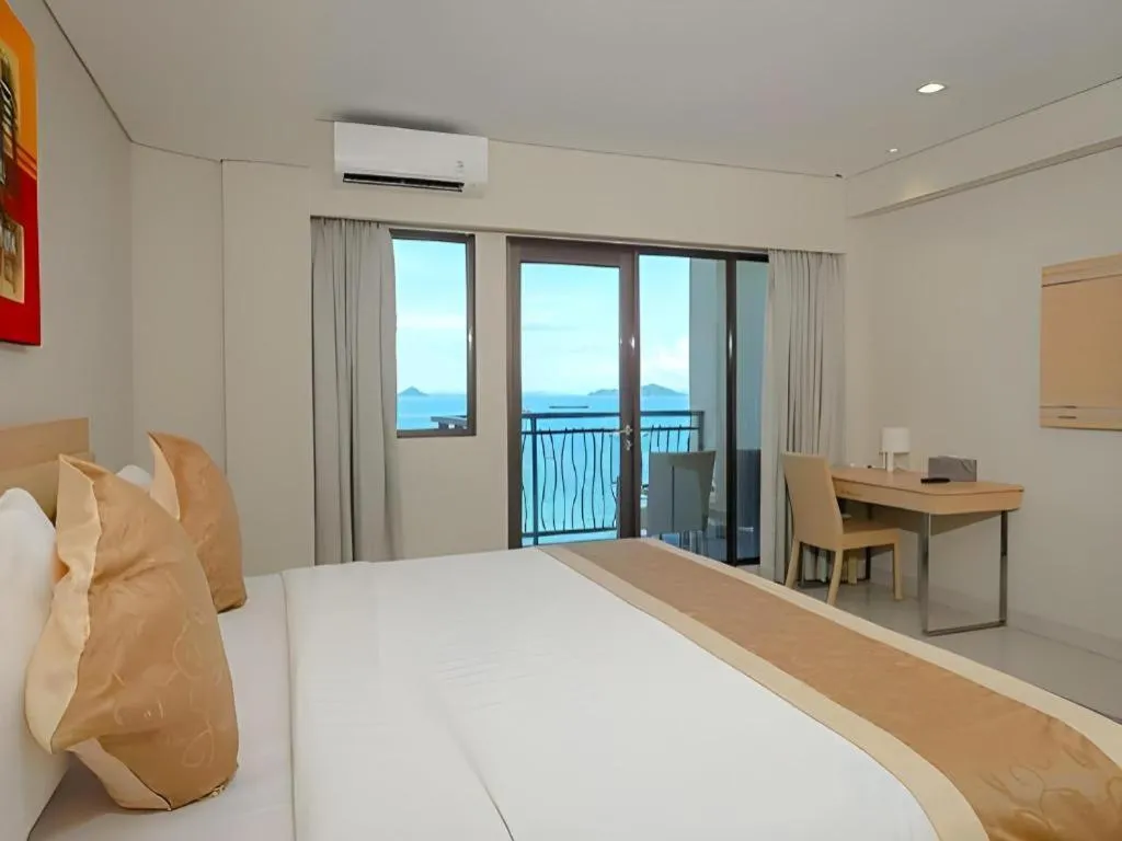 Bed in Laprima Hotel