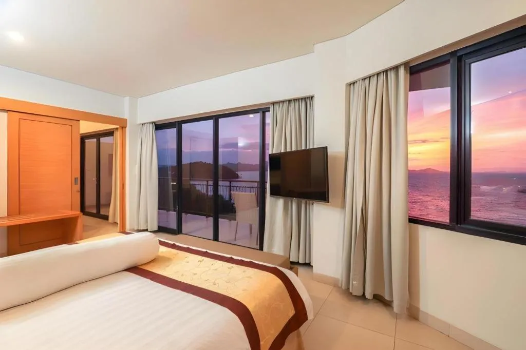 Bed in Laprima Hotel