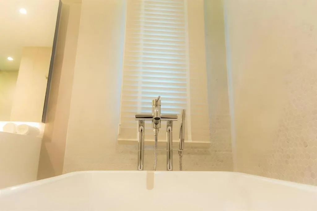 First Pride Hotel Bangkok