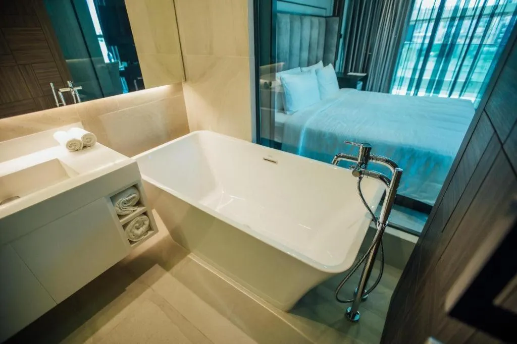 First Pride Hotel Bangkok