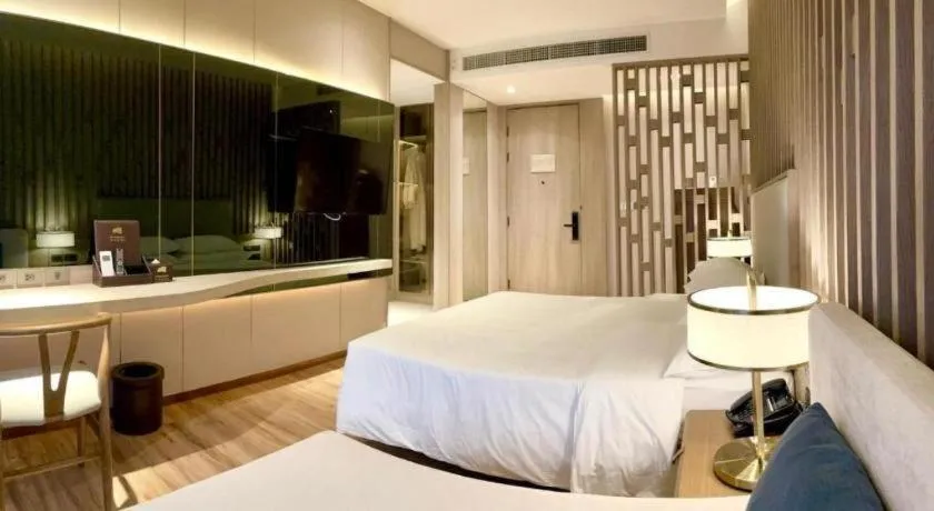 Bed in Symphony of The Sea Hotel
