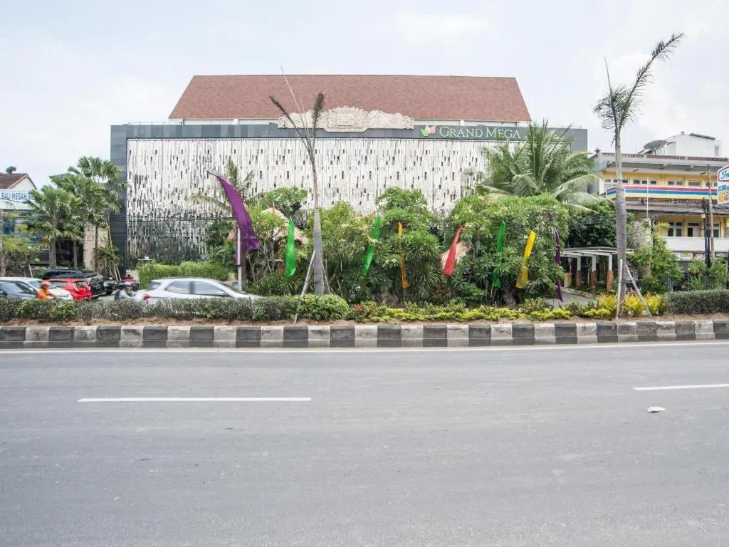 Grand Mega Resort & Spa Bali