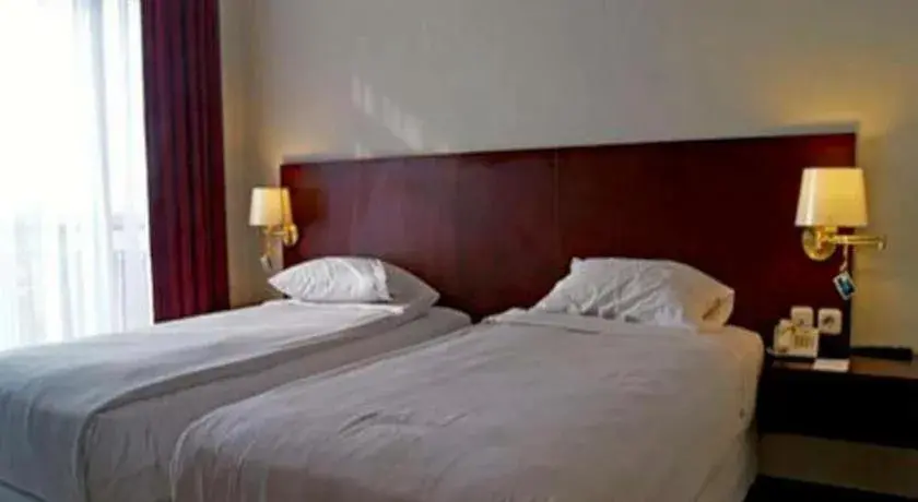 Bed in Karlita Hotel Tegal Bed in Karlita Hotel Tegal