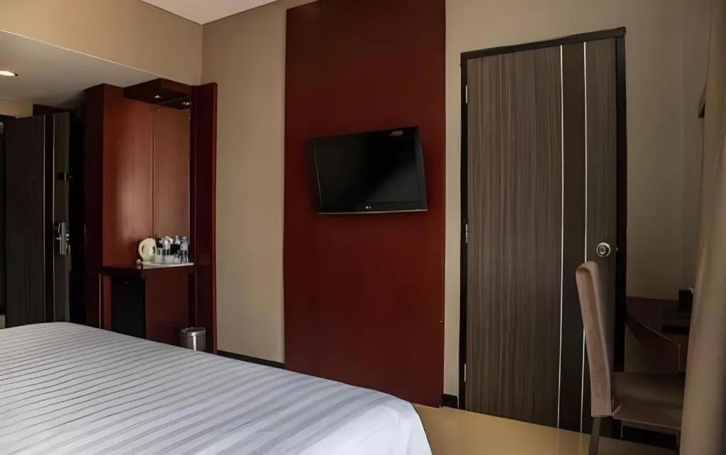 Bed in Karlita Hotel Tegal