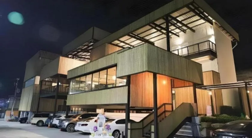 Pakchong Center Poshtel