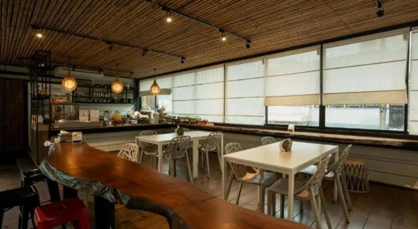 Pakchong Center Poshtel