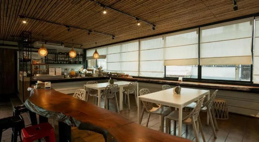 Pakchong Center Poshtel