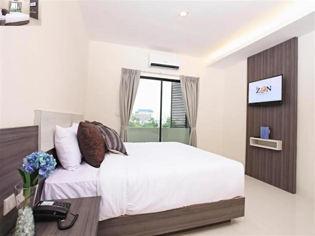 Bed in The Zen Hotel Pattaya