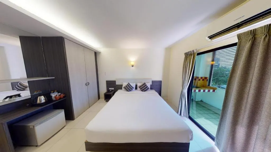 Bed in The Zen Hotel Pattaya