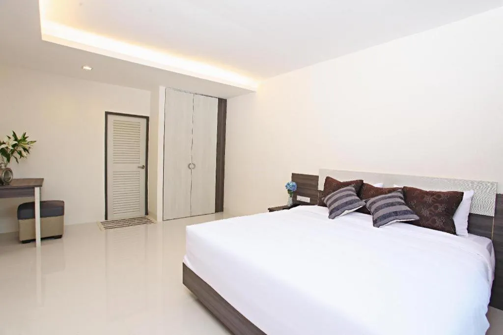 Bed in The Zen Hotel Pattaya