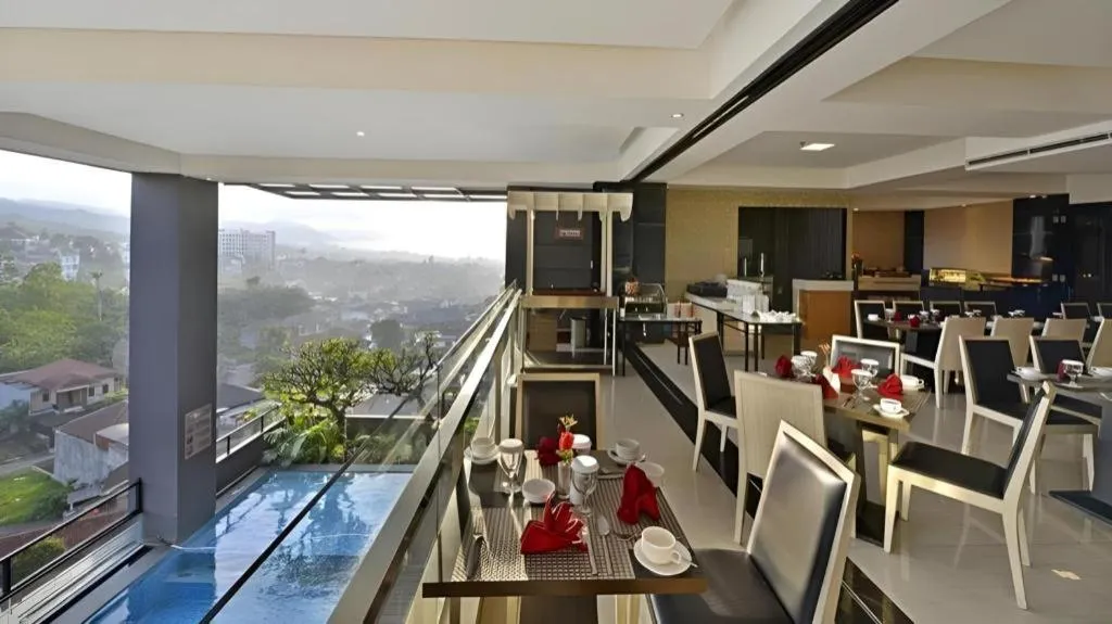 Travello Hotel Bandung