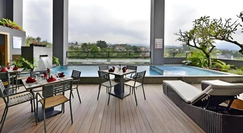 Travello Hotel Bandung