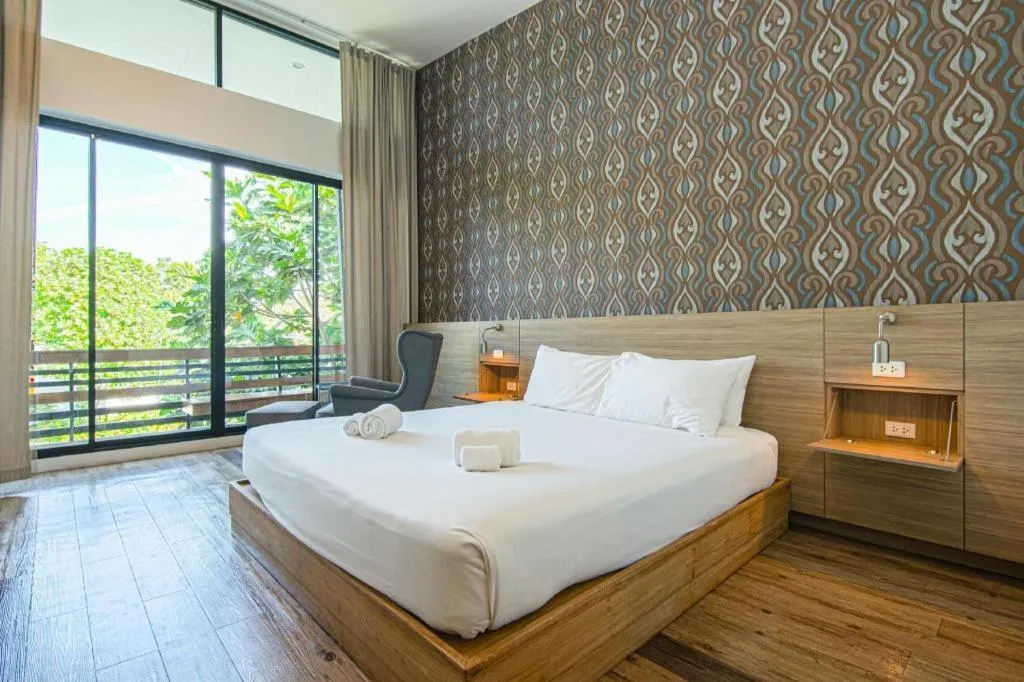 Bed in Lumphawa Amphawa Resort