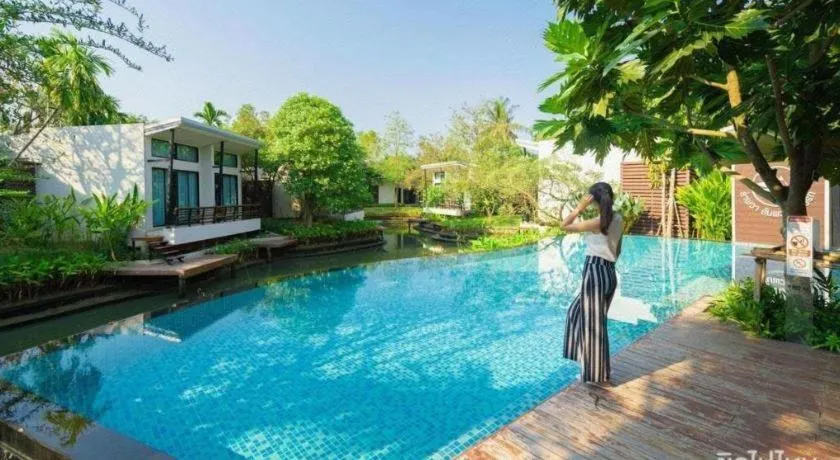 Lumphawa Amphawa Resort