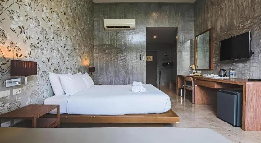 Bed in Lumphawa Amphawa Resort