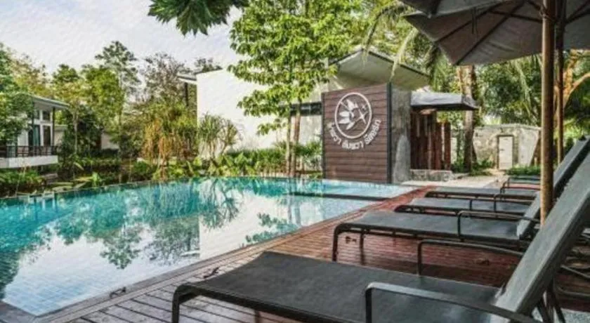 Lumphawa Amphawa Resort