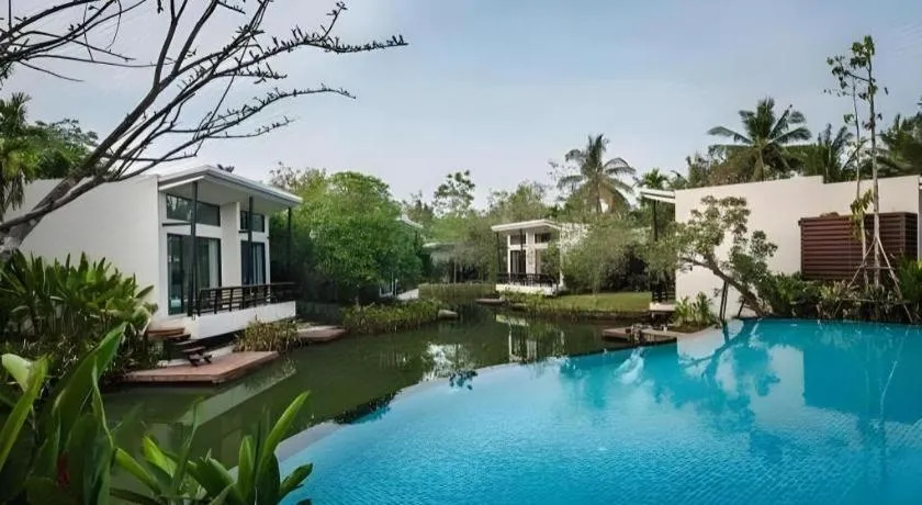 Lumphawa Amphawa Resort