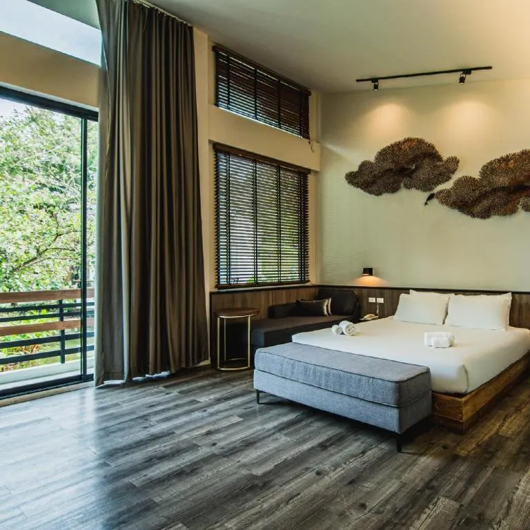 Bed in Lumphawa Amphawa Resort