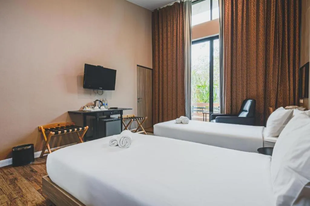 Bed in Lumphawa Amphawa Resort