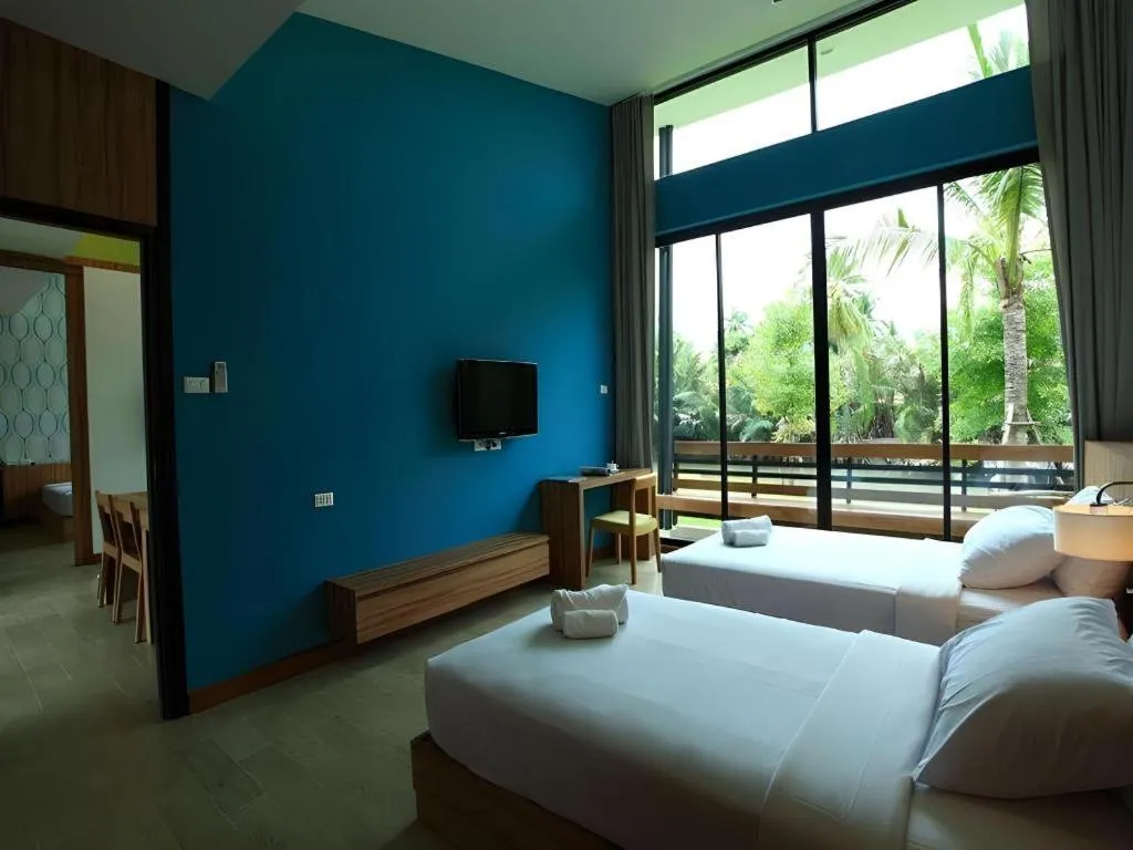 Bed in Lumphawa Amphawa Resort