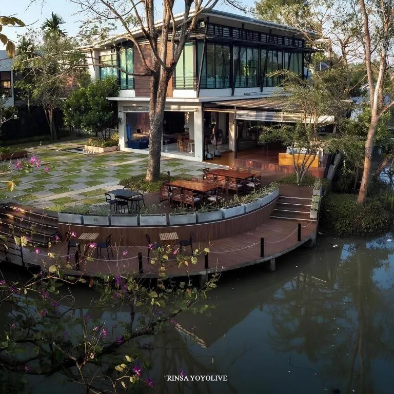 Lumphawa Amphawa Resort