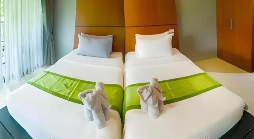 Bed in The Breeze Lipe Resort