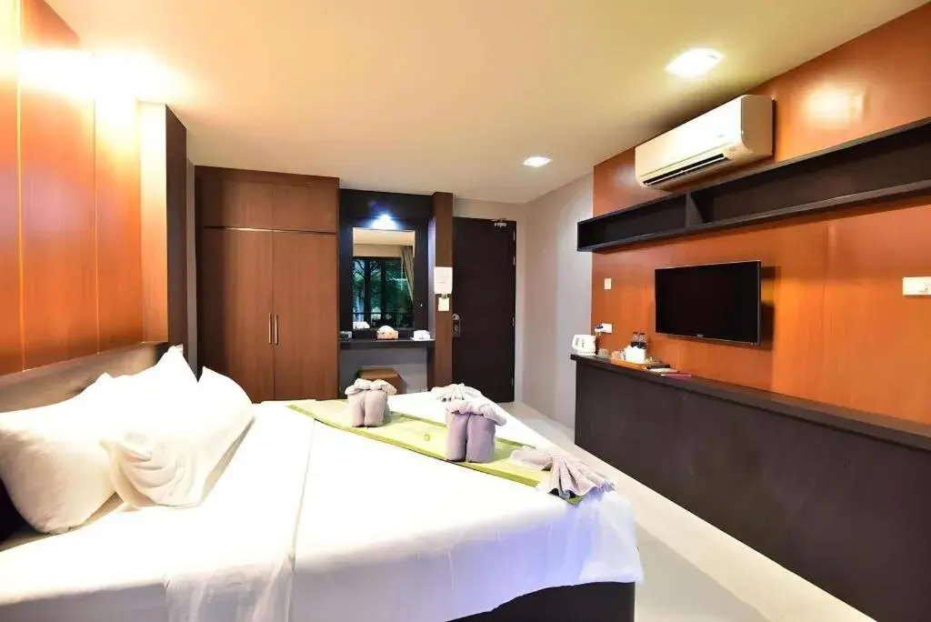 Bed in The Breeze Lipe Resort Bed in The Breeze Lipe Resort