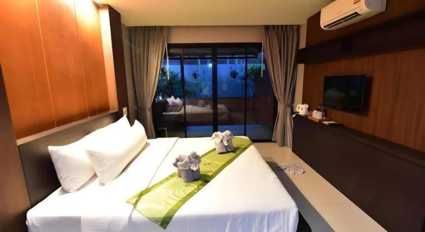 Bed in The Breeze Lipe Resort