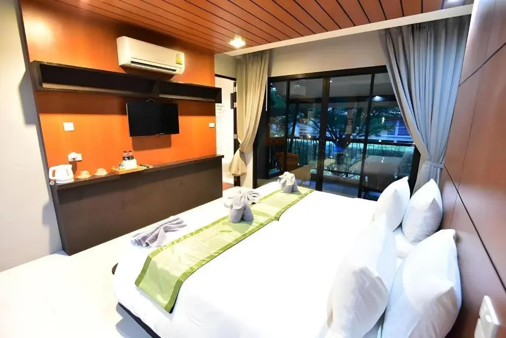 Bed in The Breeze Lipe Resort Bed in The Breeze Lipe Resort