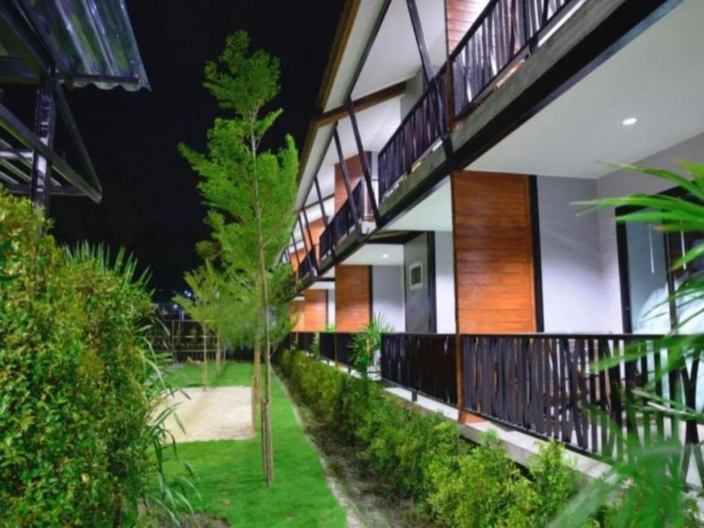 The Breeze Lipe Resort