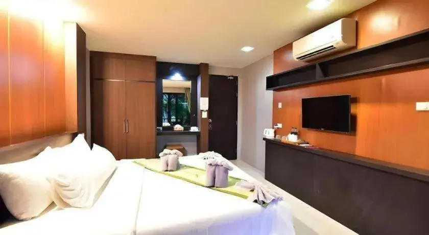 Bed in The Breeze Lipe Resort Bed in The Breeze Lipe Resort